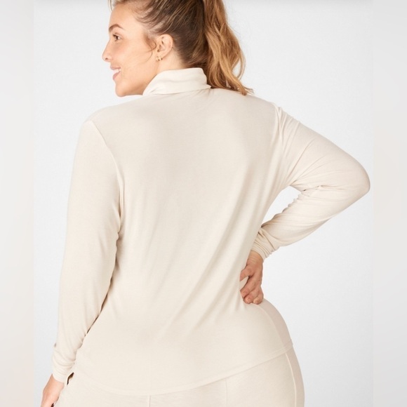Fabletics Jess Long-Sleeve Turtleneck Top 200 - Picture 4 of 9
